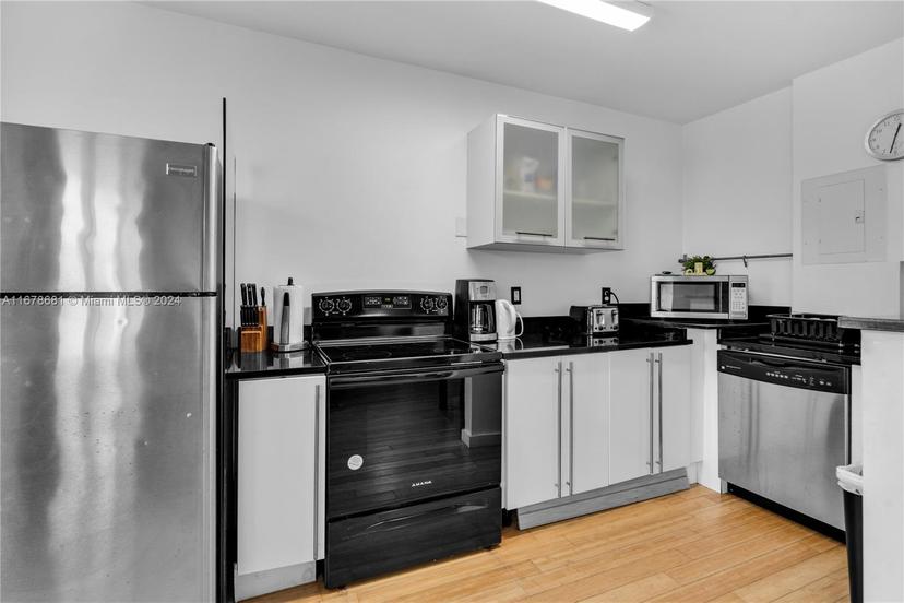 Picture of 1512 Washington Ave # 203, Miami Beach FL 33139