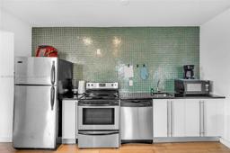 Picture of 1512 Washington Ave # 302, Miami Beach, FL 33139