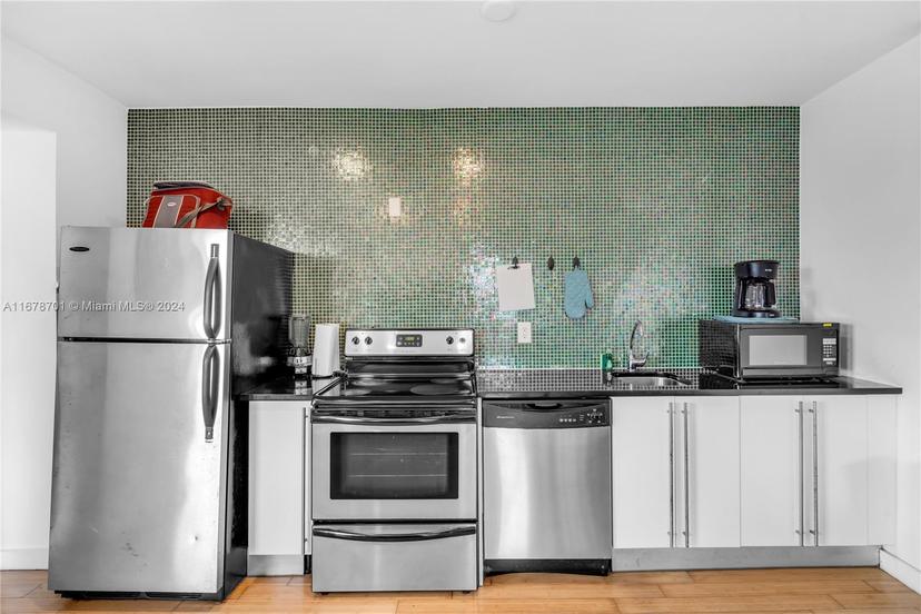 Picture of 1512 Washington Ave # 302, Miami Beach FL 33139