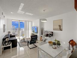 Picture of 1750 N Bayshore Dr, Miami, FL 33132