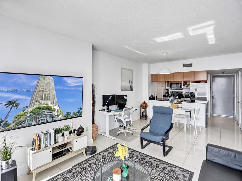 Picture of 1750 N Bayshore Dr, Miami FL 33132