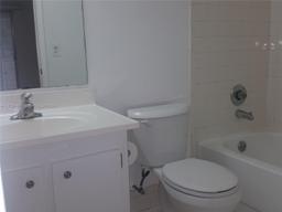 Picture of 13350 SW 1St St # 109P, Pembroke Pines, FL 33027