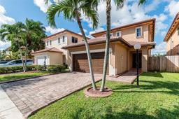 Picture of 956 NE 41St Ter, Homestead, FL 33033