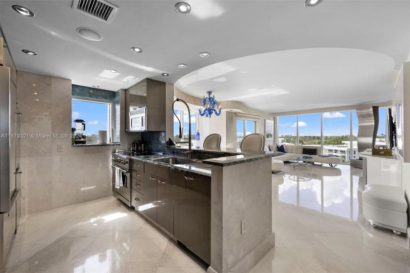 Picture of 10275 Collins Ave, Bal Harbour FL 33154