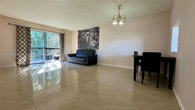 Picture of 7060 Nova Dr # 306C, Davie FL 33317