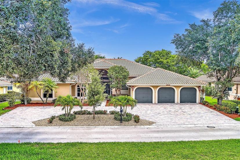 Picture of 1775 W Eagle Trace Blvd W, Coral Springs FL 33071