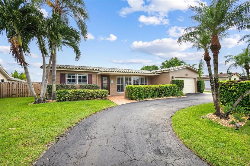 Picture of 5118 Roosevelt St, Hollywood FL 33021