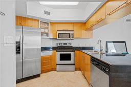 Picture of 1750 N Bayshore Dr # 2314, Miami, FL 33132