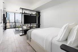 Picture of 398 NE 5Th # 4303, Miami FL 33132