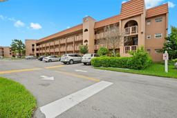 Picture of 9580 Sunrise Lakes Blvd # 209, Sunrise, FL 33322
