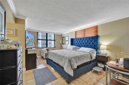 Picture of 2401 S Ocean Dr # 701, Hollywood, FL 33019