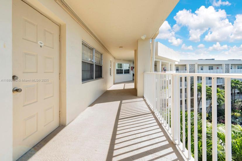 Picture of 800 Cypress Grove Dr # 509, Pompano Beach FL 33069