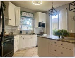 Picture of 174 NW 207Th Ter, Pembroke Pines, FL 33029