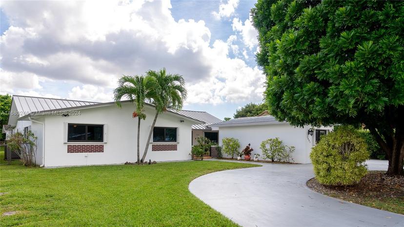 Picture of 1321 SW 84Th Ct, Unincorporated Dade County FL 33144