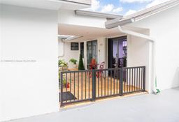 Picture of 1321 SW 84Th Ct, Unincorporated Dade County, FL 33144