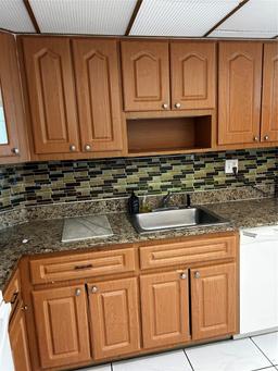 Picture of 500 Bayview Dr # 2127, Sunny Isles Beach, FL 33160