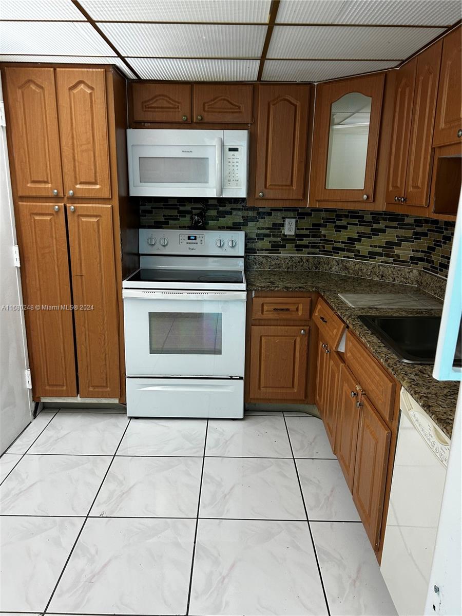 Picture of 500 Bayview Dr # 2127, Sunny Isles Beach, FL 33160