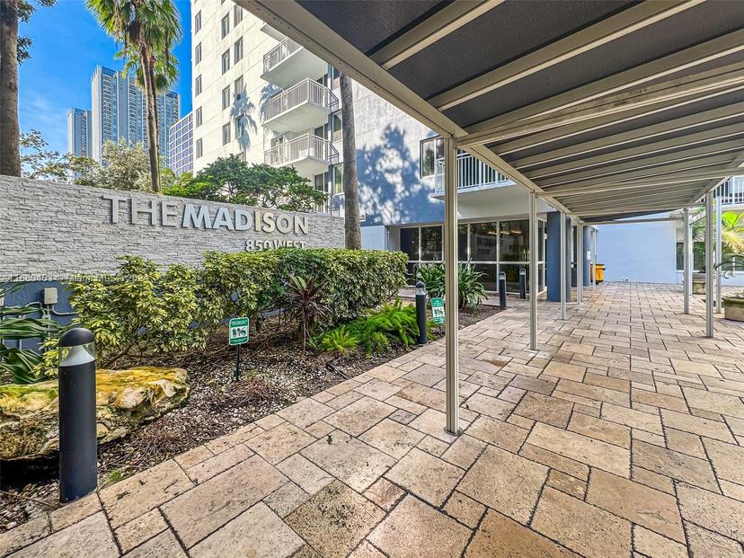 Picture of 850 N Miami Ave # 906, Miami FL 33136