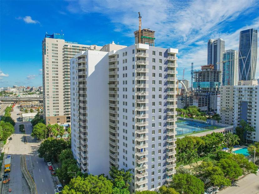 Picture of 850 N Miami Ave # 906, Miami FL 33136
