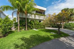 Picture of 650 Warren Ln, Key Biscayne, FL 33149