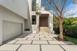 Picture of 650 Warren Ln, Key Biscayne, FL 33149