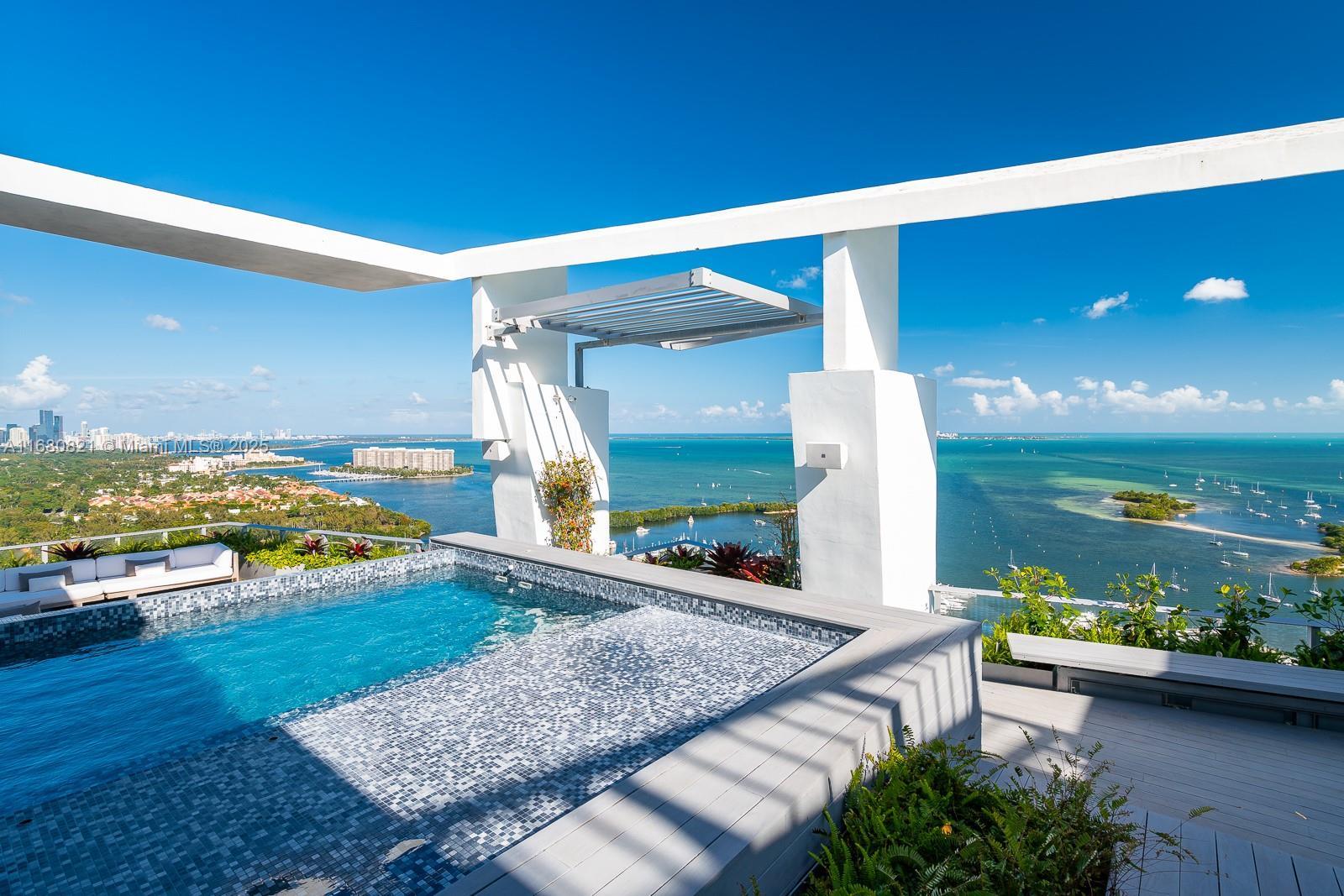 Picture of 2627 S Bayshore Dr # 3201, Miami, FL 33133