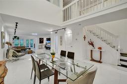 Picture of 20412 NE 34Th Ct # 19, Aventura, FL 33180