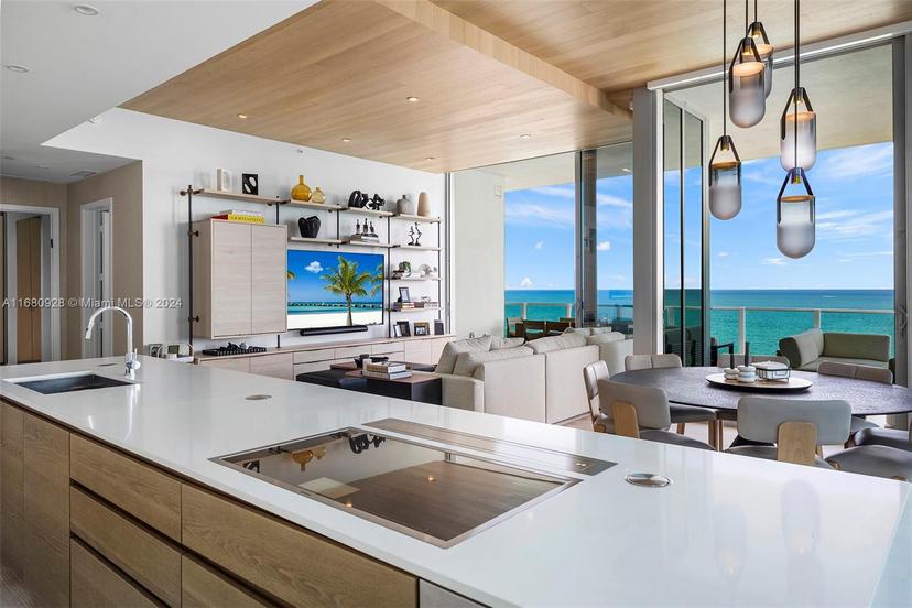 Picture of 6901 Collins Ave # 1504, Miami Beach FL 33141