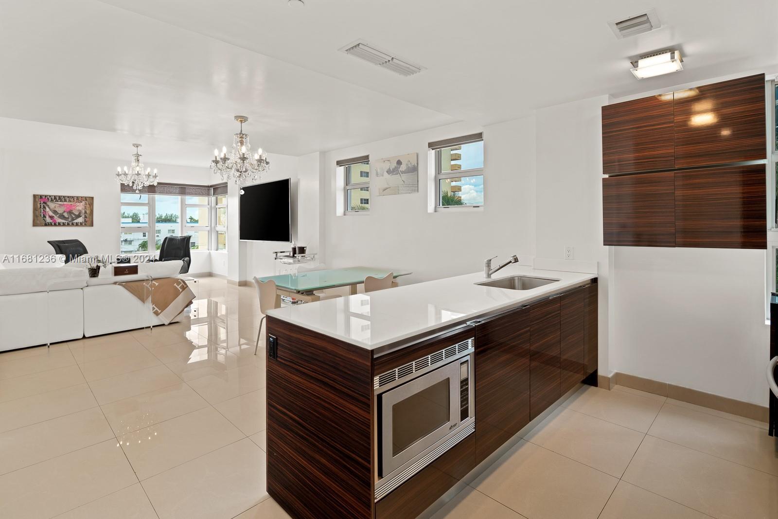 Picture of 3739 Collins Ave # 307, Miami Beach, FL 33140