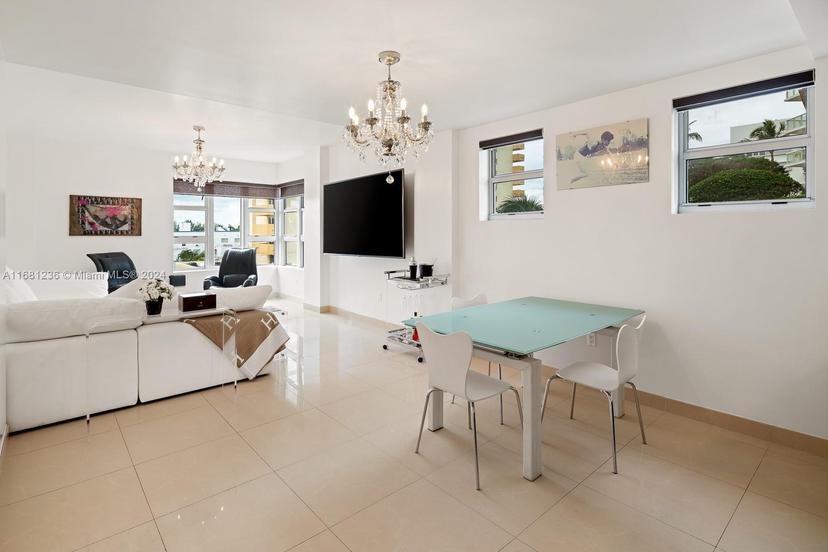 Picture of 3739 Collins Ave # 307, Miami Beach FL 33140