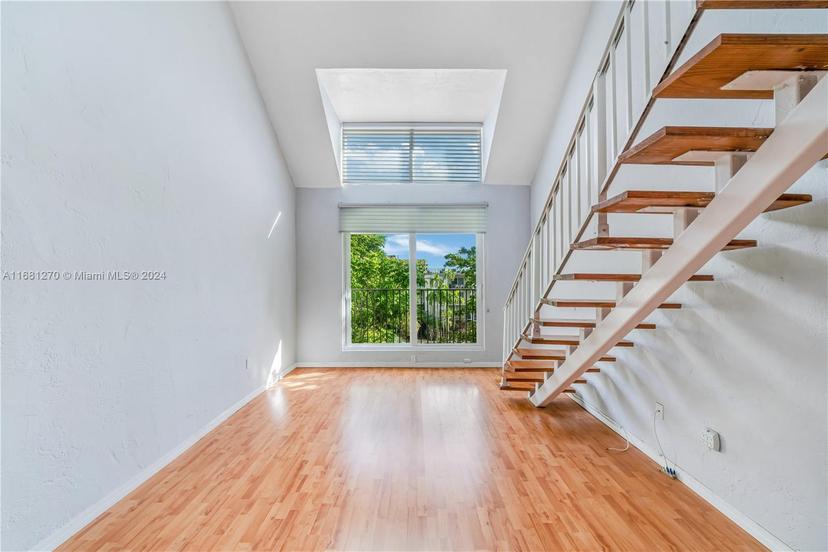 Picture of 6890 N Kendall Dr # B405, Pinecrest FL 33156