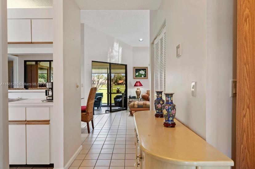 Picture of 8182 Mooring Cir # 8182, Boynton Beach FL 33472
