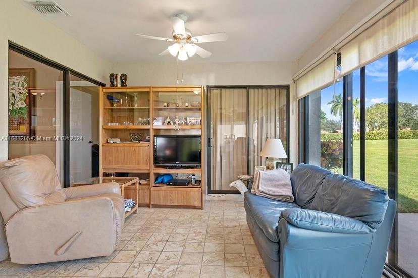 Picture of 8182 Mooring Cir # 8182, Boynton Beach FL 33472
