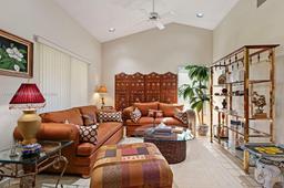 Picture of 8182 Mooring Cir # 8182, Boynton Beach, FL 33472
