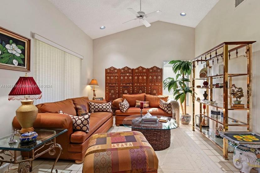 Picture of 8182 Mooring Cir # 8182, Boynton Beach FL 33472