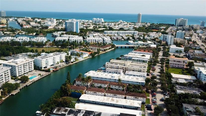 Picture of 1205 Marseille Dr # 27, Miami Beach FL 33141