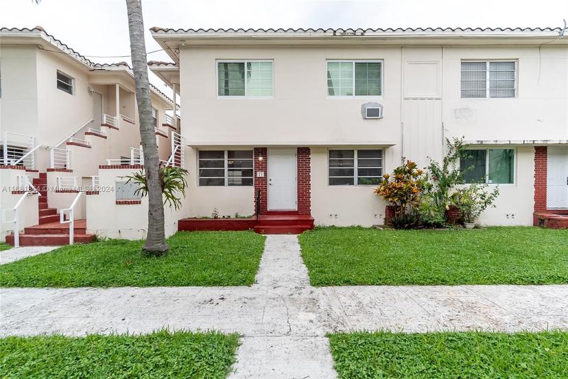 Picture of 1205 Marseille Dr # 27, Miami Beach FL 33141
