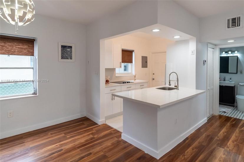 Picture of 1205 Marseille Dr # 27, Miami Beach FL 33141