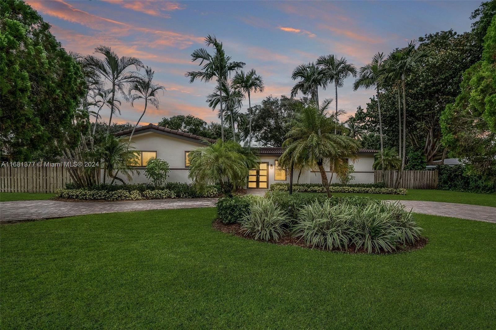 Picture of 7901 SW 133Rd St, Pinecrest, FL 33156
