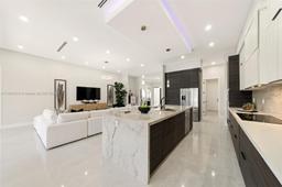 Picture of 11620 Canal Dr, North Miami, FL 33181
