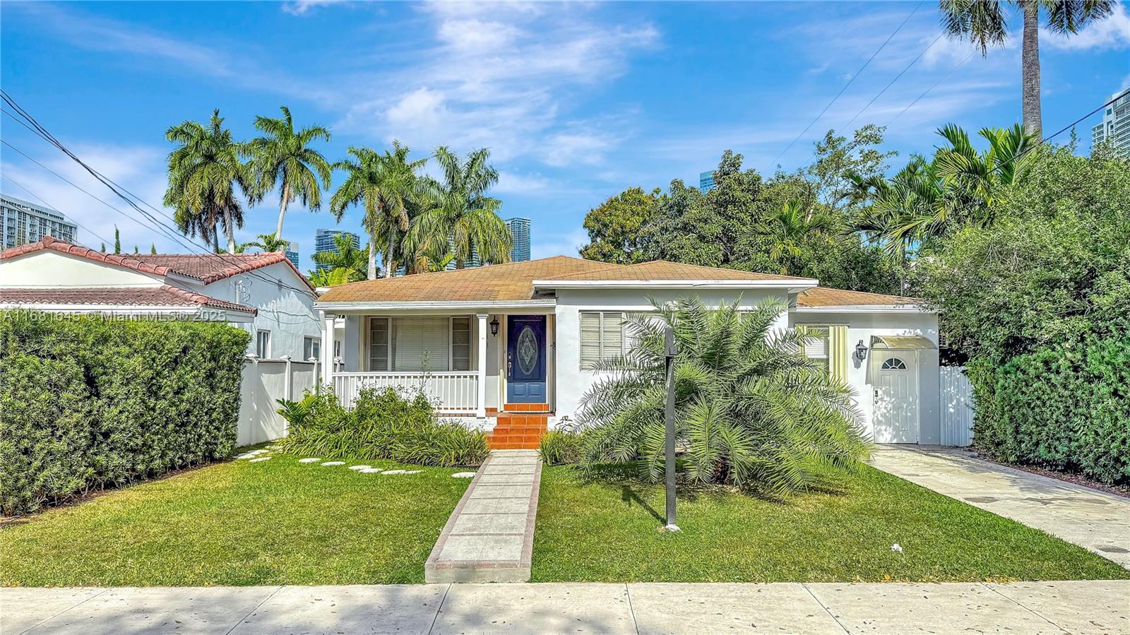 Picture of 33 SW 20Th Rd, Miami, FL 33129