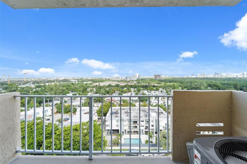 Picture of 2350 NE 135Th St # 1401, North Miami FL 33181