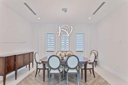 Picture of 7720 SW 130Th St, Pinecrest, FL 33156