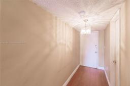Picture of 1900 W 54Th St # 213, Hialeah, FL 33012