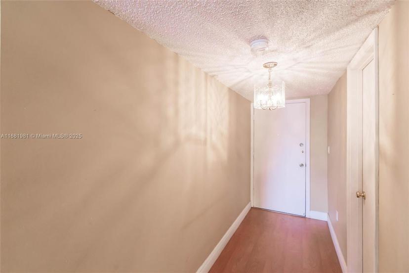 Picture of 1900 W 54Th St # 213, Hialeah FL 33012