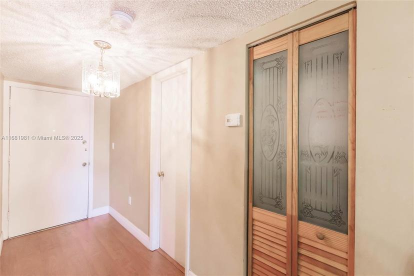 Picture of 1900 W 54Th St # 213, Hialeah FL 33012