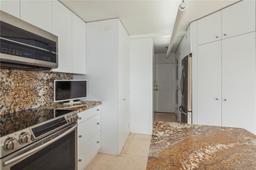 Picture of 611 Ocean Dr # 2E, Key Biscayne, FL 33149