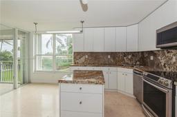 Picture of 611 Ocean Dr # 2E, Key Biscayne, FL 33149
