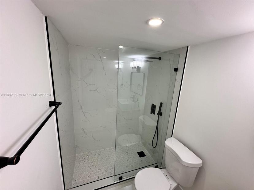Picture of 10735 SW 3Rd St # 3, Sweetwater FL 33174