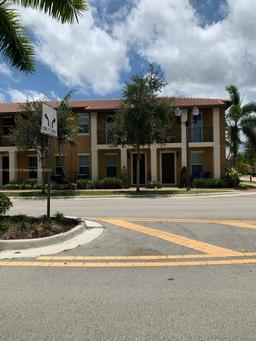 Picture of 1508 SW 147Th Ave # 1508, Pembroke Pines, FL 33027